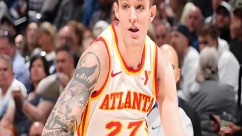 “中国官方微信发布大连青岛马拉松组委会处罚通报”