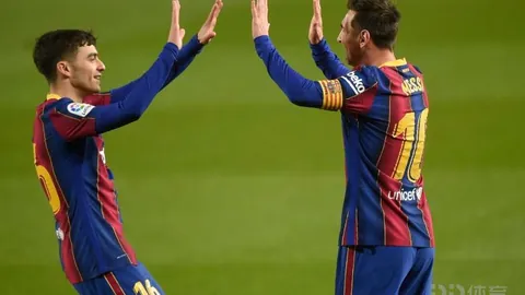 字母哥狂揽37分萨格斯双20助雄鹿险胜魔术晋级四强